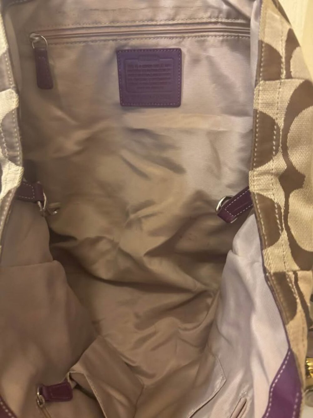 Coach Vintage Y2K Signature Hobo Bag - $85 (MSRP $250) - Picture 3 of 3